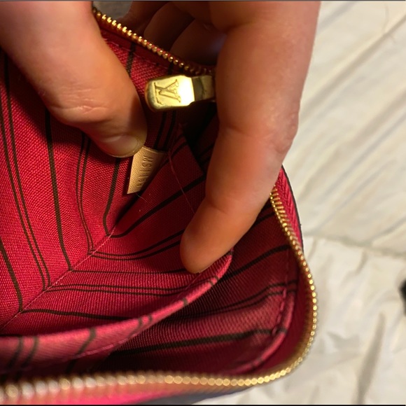 Louis Vuitton Monogram Pochette PM - Picture 4 of 7